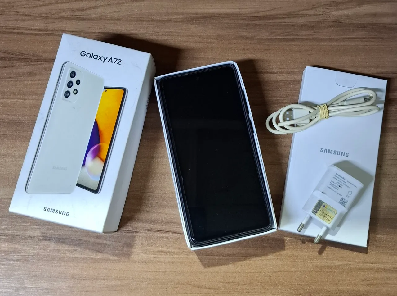 SAMSUNG A72 128GB 