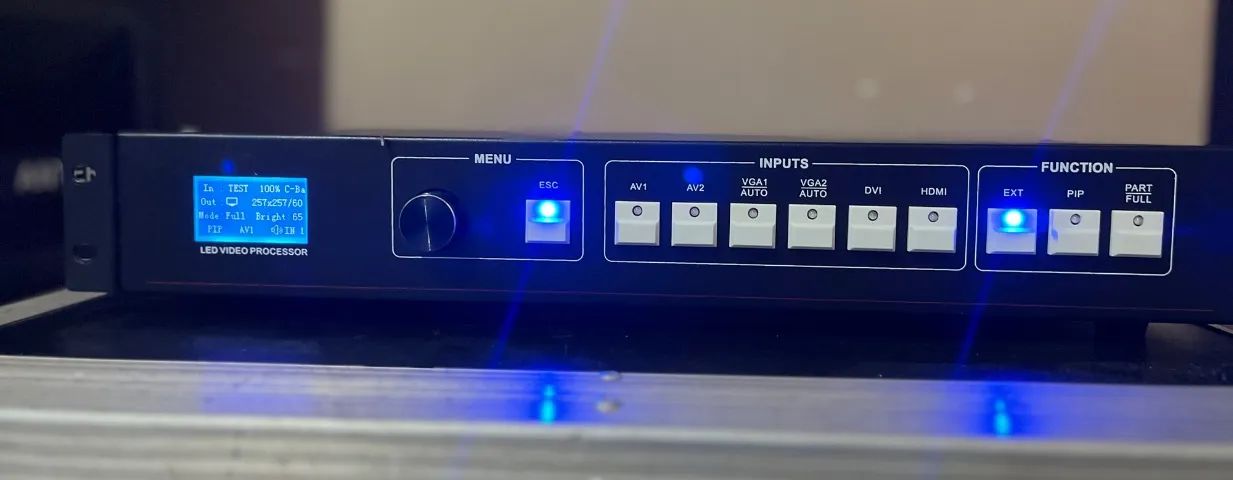 Processadora de vídeo + Send Card MSD 300 NovaStar - Foto 6