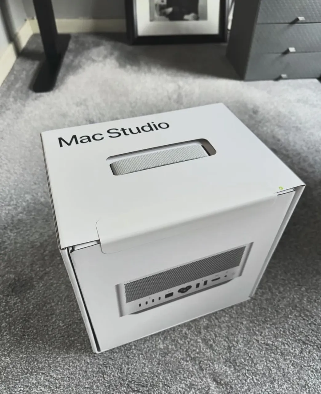 MacStudio M3Ultra Novo | Caixa aberta