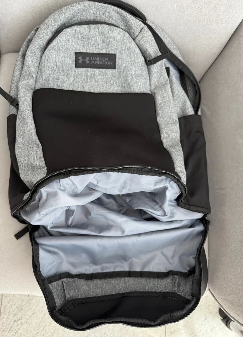 Mochila Under Armour Cinza - Foto 3