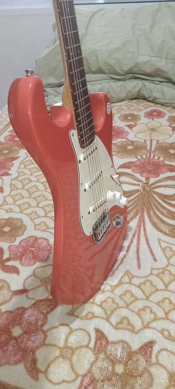 Kit Guitarra com cubo e Cabos - Foto 2