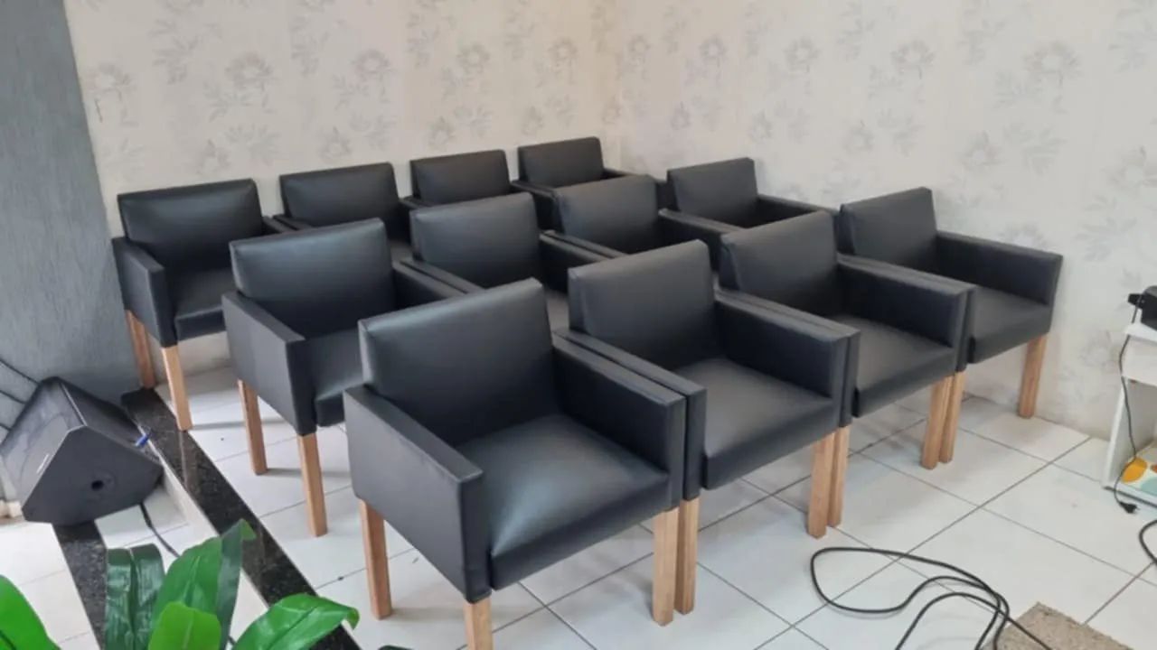 Poltronas em corino cipatex preto original