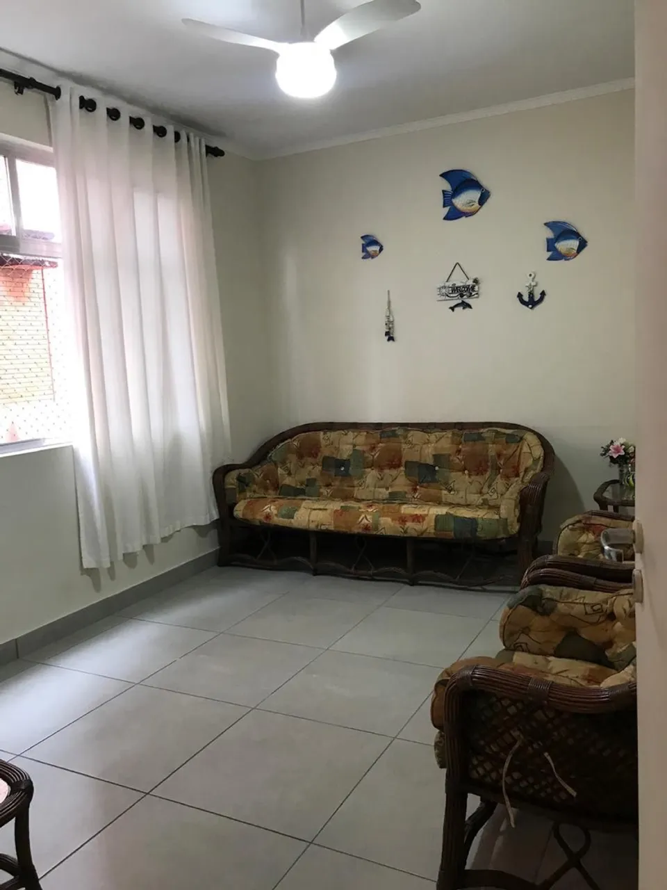 GUARUJÁ - ENSEADA 8 PESSOAS C/ GARAGEM E AR CONDICIONADO
