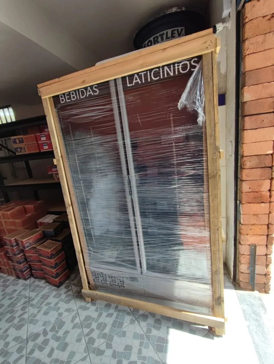 Geladeira Expositora de Bebidas e Laticínios - Foto 2