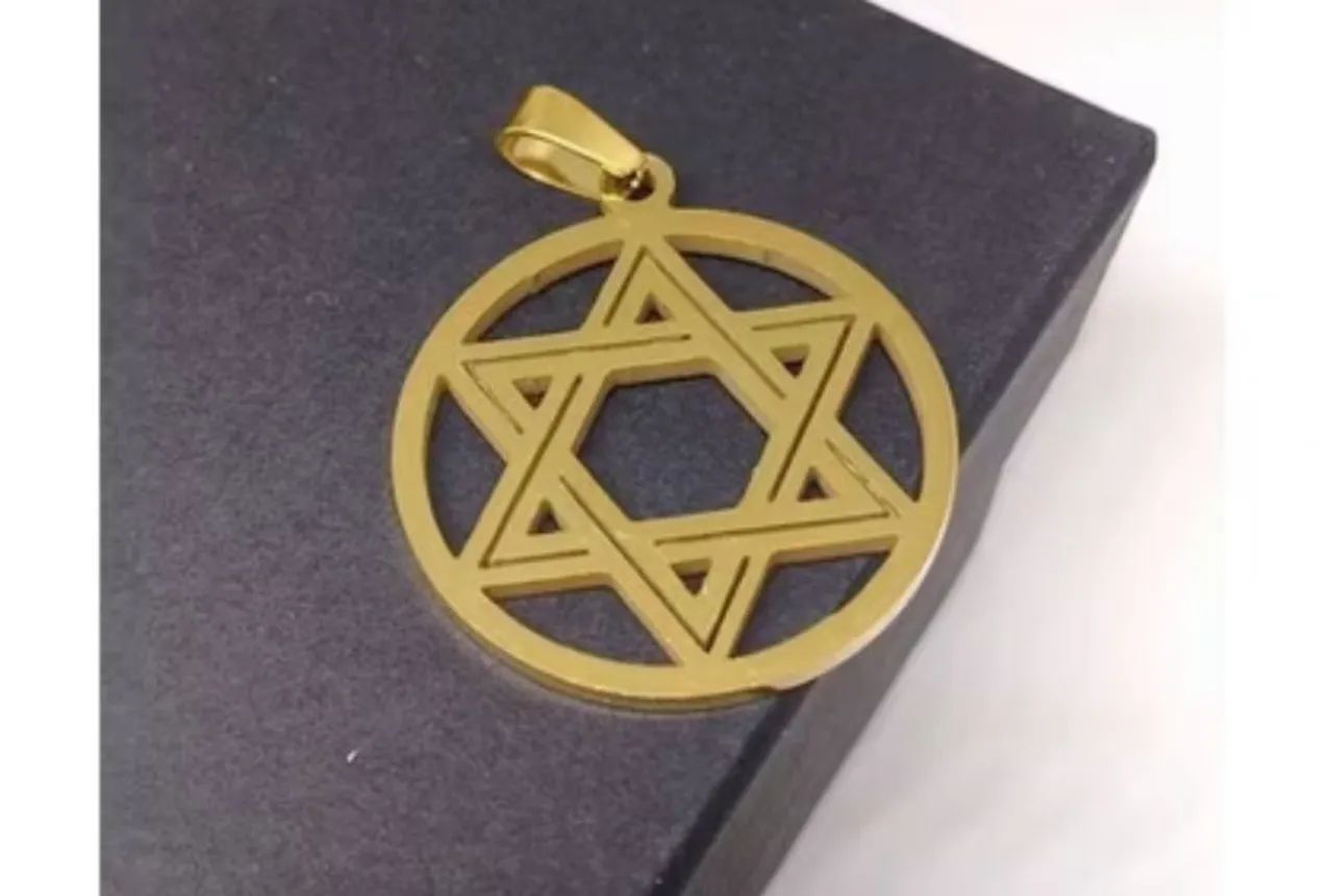 Pingente Estrela de Davi em Aço Inoxidável Dourado