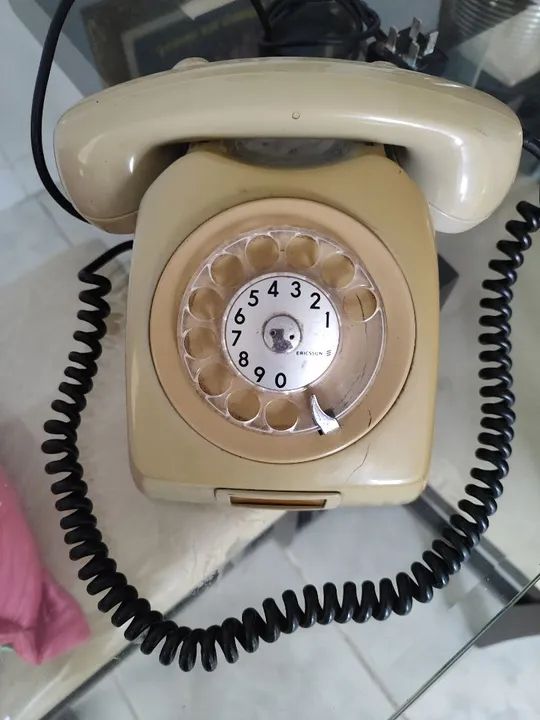 Telefone antigo