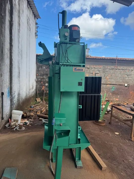 Vende-se Prensa Hidráulica para papelão de 25 toneladas em Maceió/AL. - Foto 5