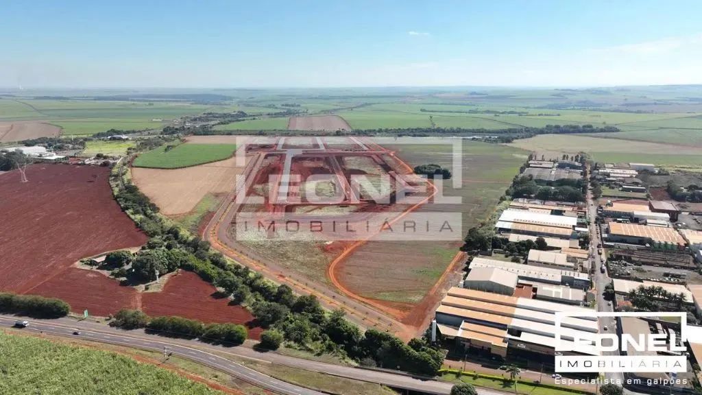 Área / Terreno Empresarial e Industrial à Venda - Foto 6