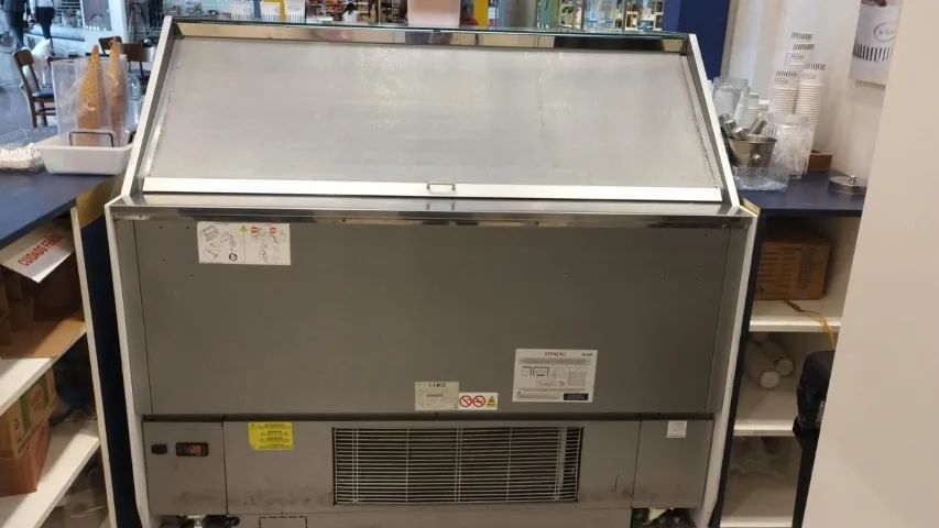 Vitrine Expositora de Sorvete ISA Millennium - 16 Latões - Semi Nova! - Foto 3