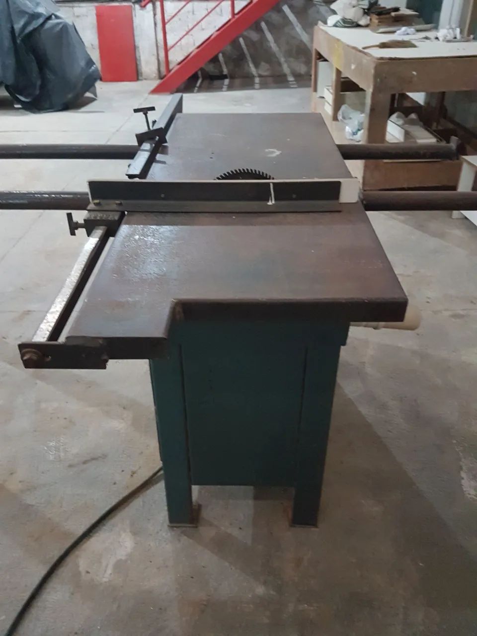 Esquadrejadeira Verry Hobby Corte Reto, 220V,  Motor Trifásico  3CV Metalcorte.  - Foto 2