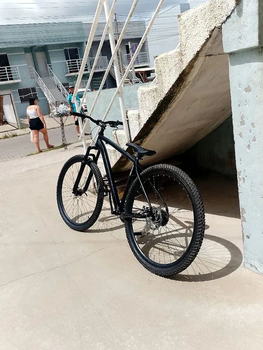 vendo bicicleta aro 29 por 1100 reais e OLHE A DESCRIÇÃO 