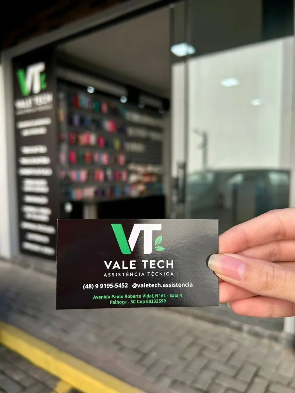 Troca de tela e bateria apatir de 119,90 em até 2 horas