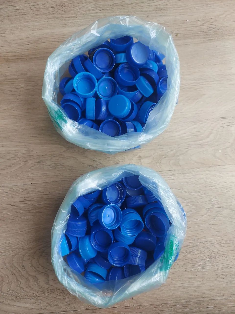 Tampinhas de Garrafa PET - Azul (Artesanato e Escolar) - Foto 3