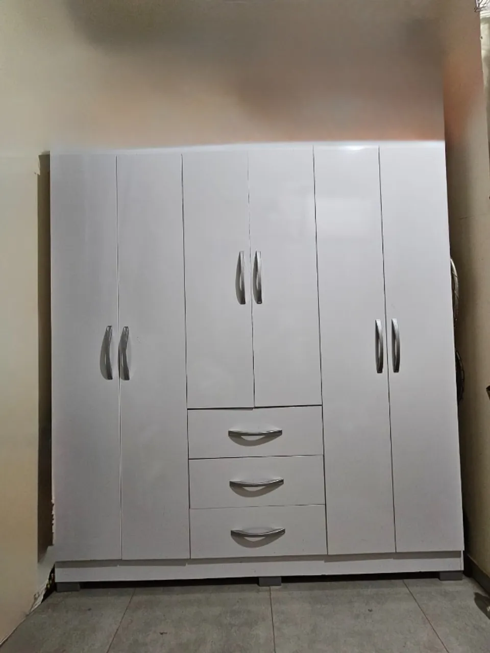 Guarda Roupa Branco Em Bom Estado de Uso e Desmontado