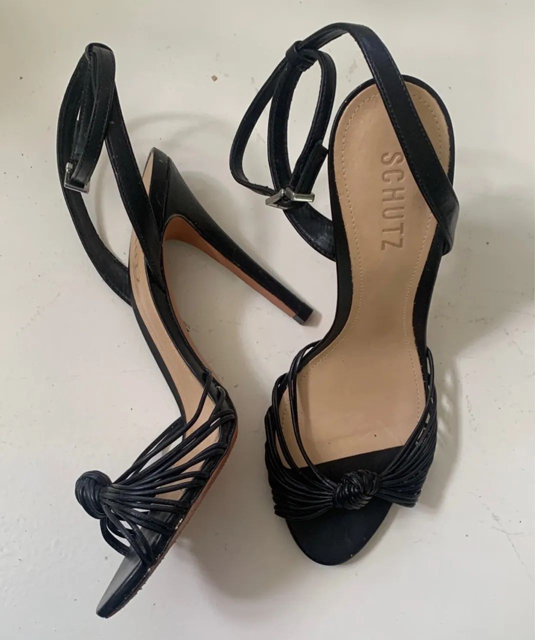 Sandália Schutz salto fino  - Foto 2