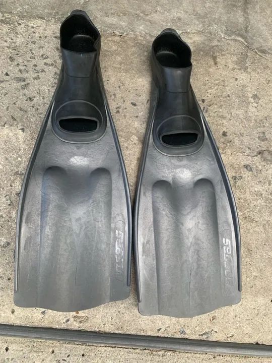 Pé de pato nadadeira SEASUB 40/41 M 170 reais  - Foto 2