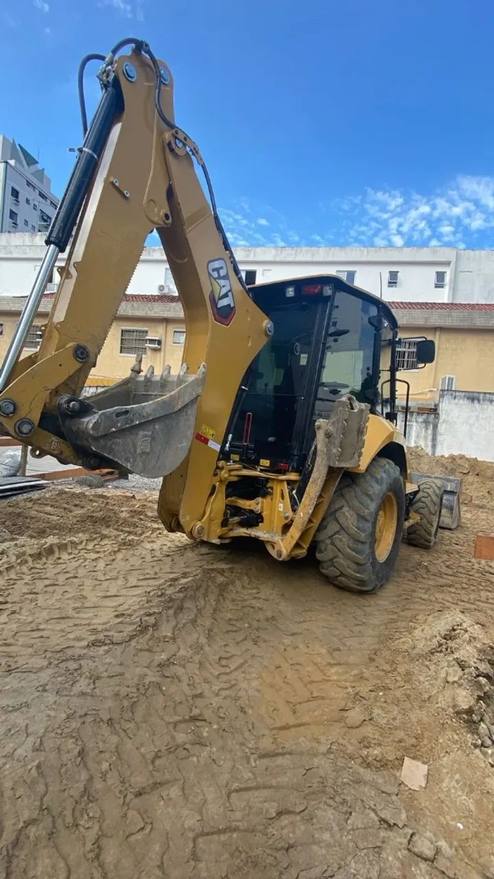 Retroescavadeira Caterpillar 2024 416F2 Nova  - Foto 4