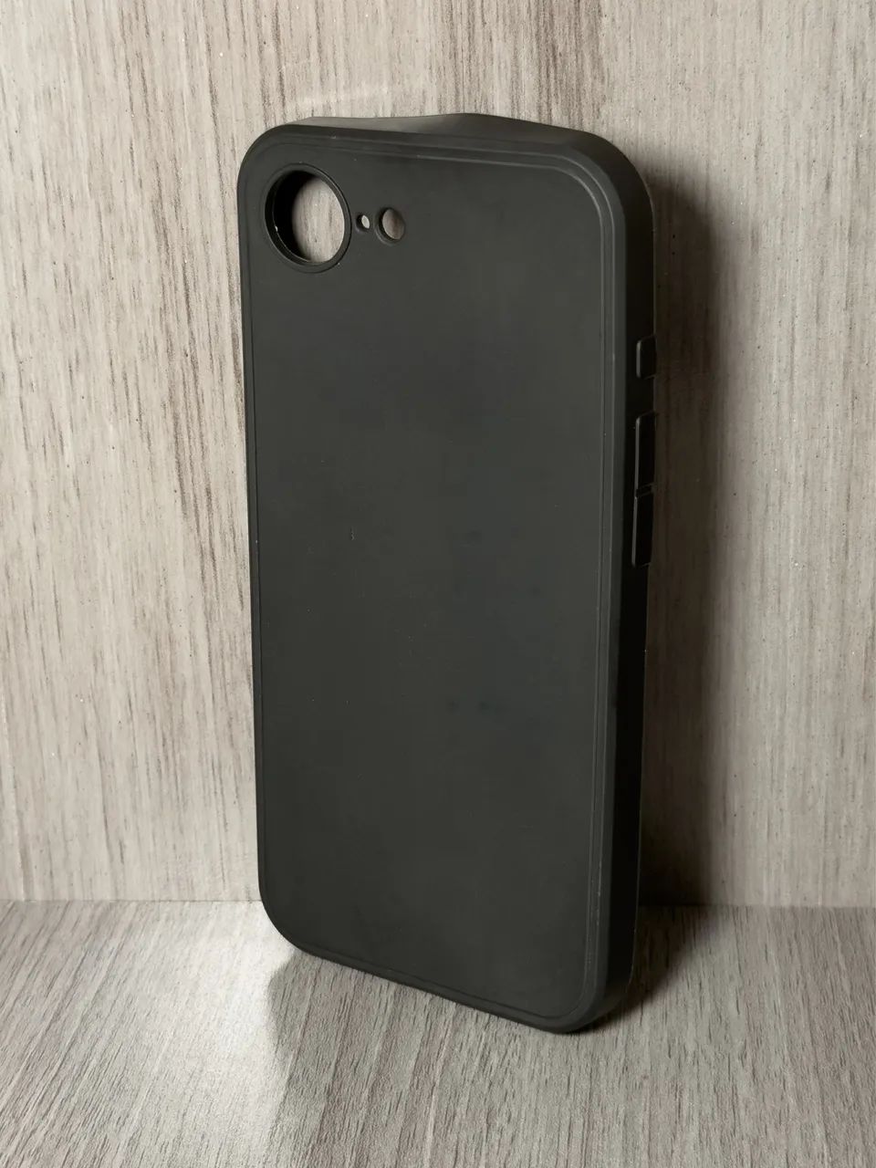Capa iPhone 16E