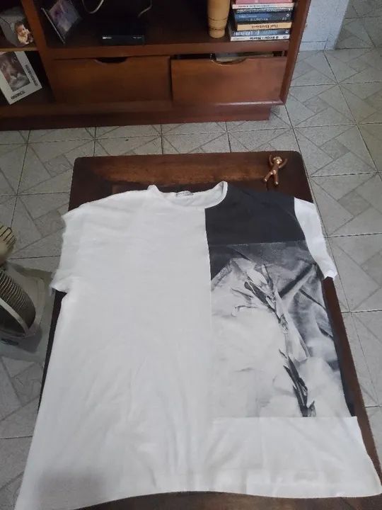 Camiseta ZARA. Branca coleção exclusiva  G /GG - Foto 5