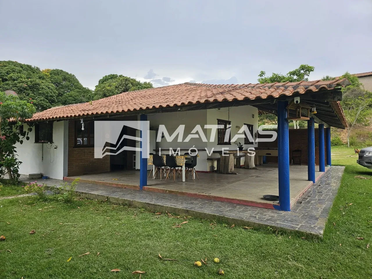 Sitio à venda em Guarapari-ES: Casa 3 QT, pomar, lagoa e estrutura completa para cavalos e