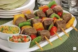MARMITEX  COM ESPETINHO E FEIJOADA MINEIRA 
