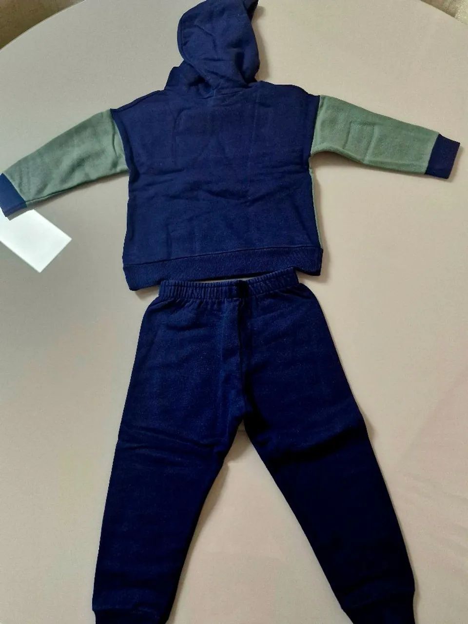 Conjunto de moletom tamanho 2 Kyly - Foto 2
