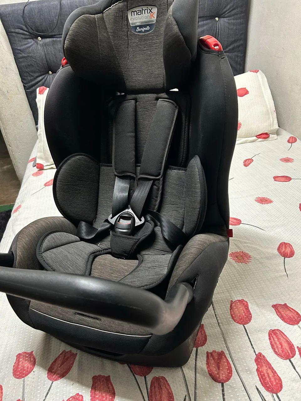 Vendo cadeira de automóvel 