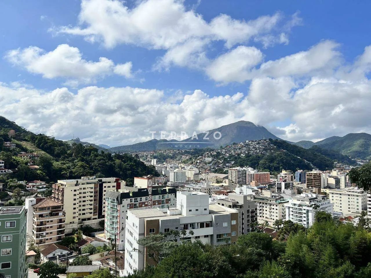 EXCELENTE CASA COM 4 QUARTOS NO PANORAMA - TERESÓPOLIS/RJ - cod 3426 - Foto 5