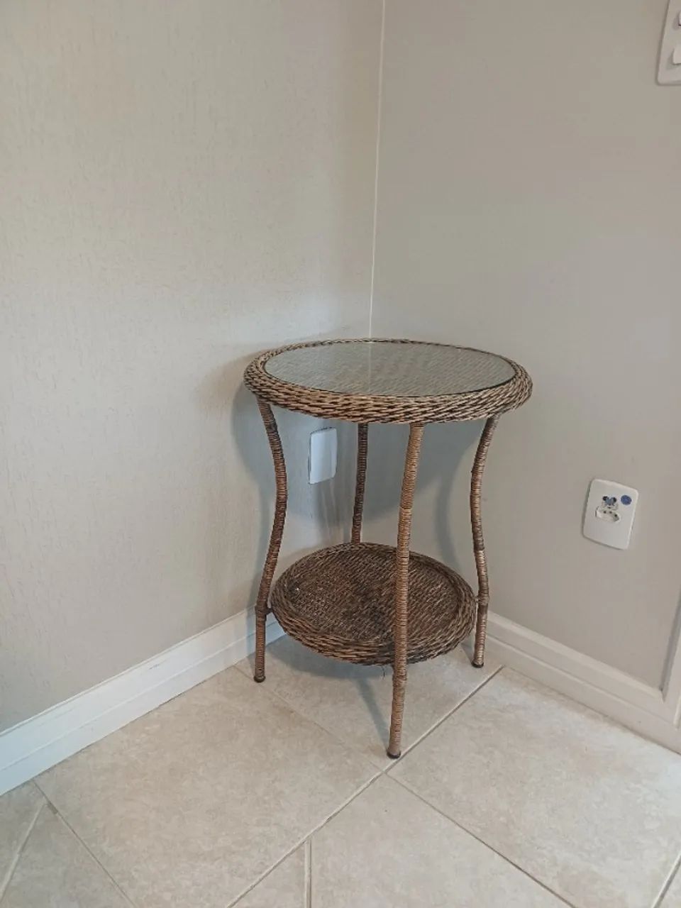 Conjunto de mesa de jantar com 6 cadeiras, mesa de centro, mesa de canto e bar em Ratan - Foto 4