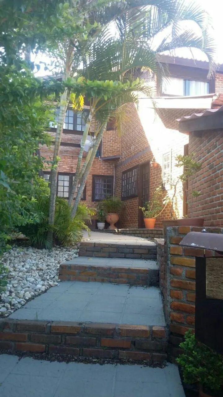 Alugo kitinet anual Lagoa da Conceição para uma pessoa