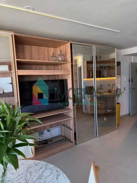 BARRA DA TIJUCA !! LOFT REFORMADO E MOBILIADO - Foto 4