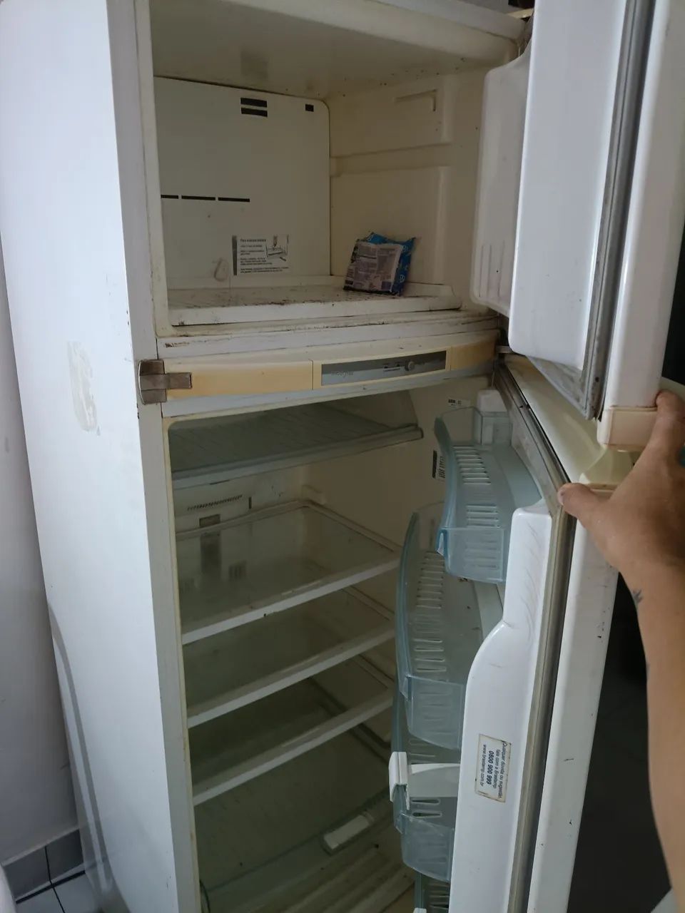 Geladeira com defeito!  - Foto 3
