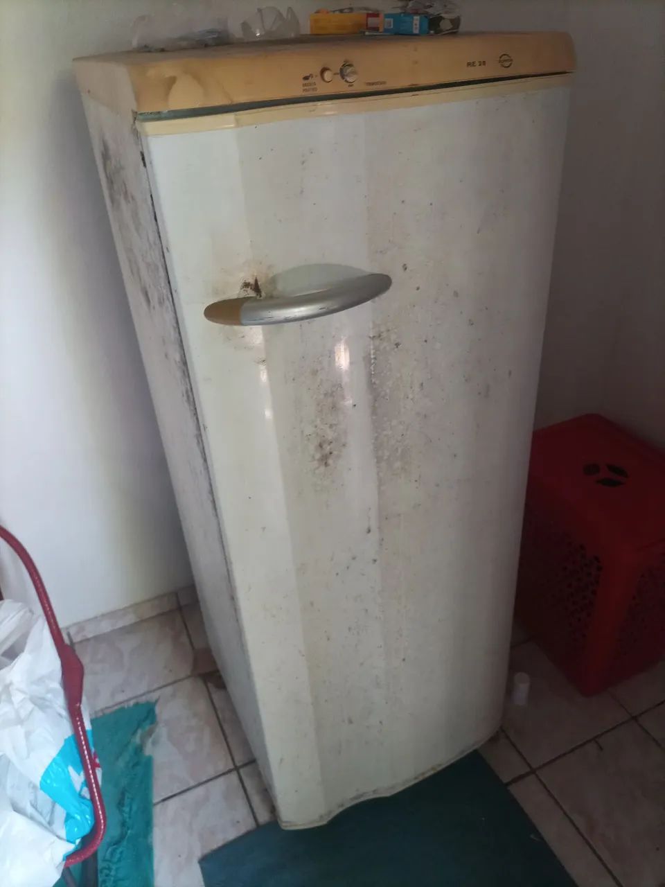 Geladeira quebra galho