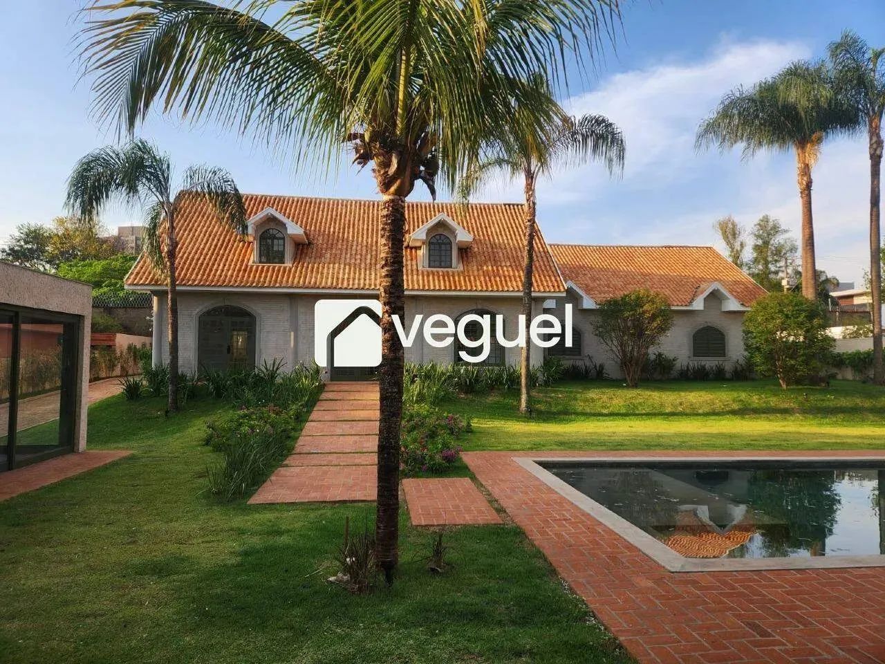Casa em condomínio com 700 m² com 4 quartos sendo 4 suítes para alugar, Bonfim Paulista/SP 1