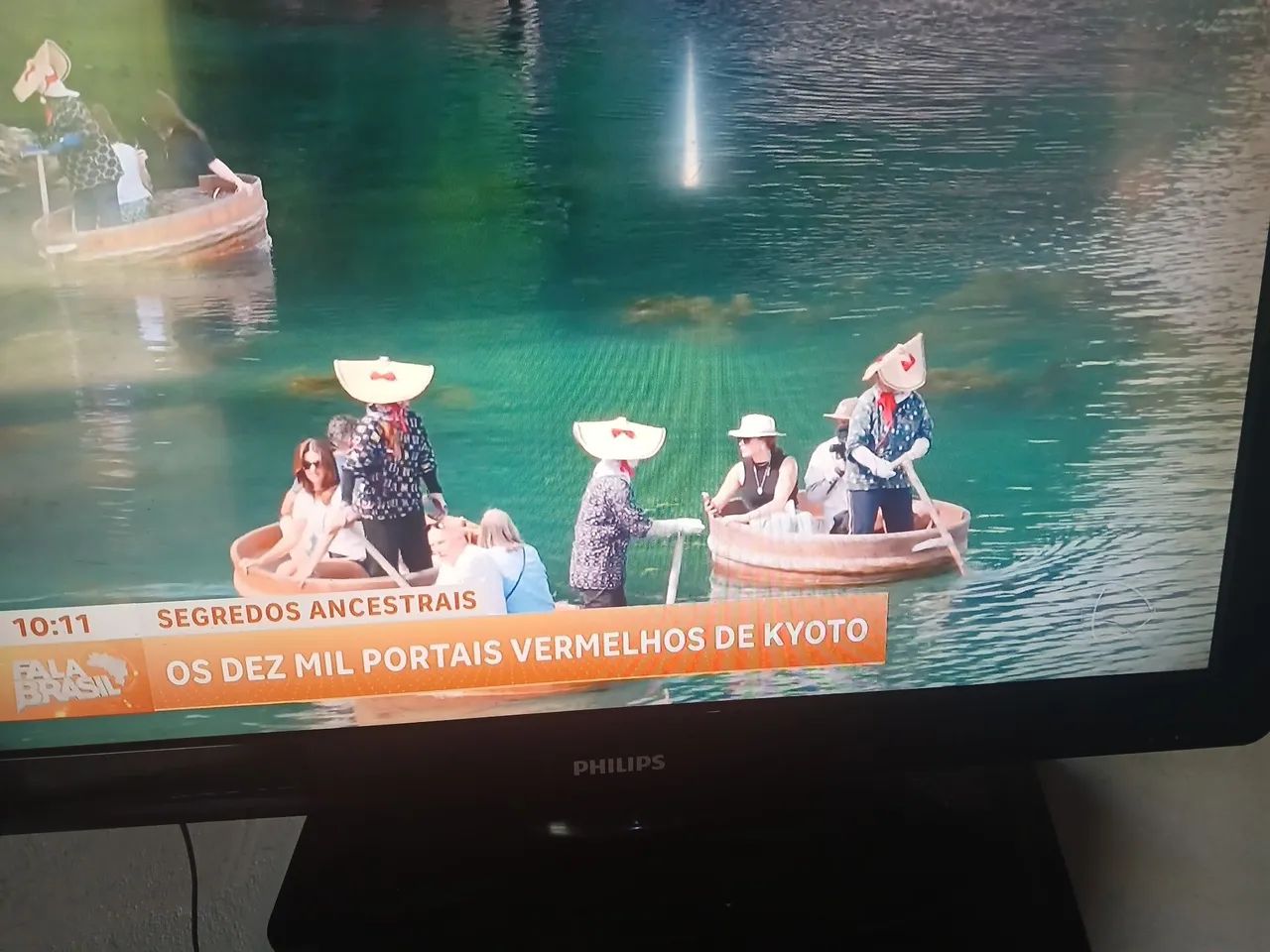 Vendo tv philips 32 polegadas não é smart 