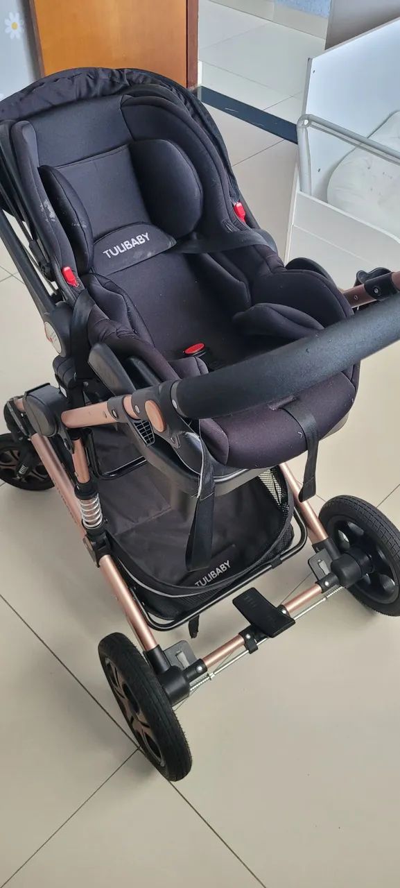 Carrinho de bebê com bebê conforto/moisés  - Foto 3