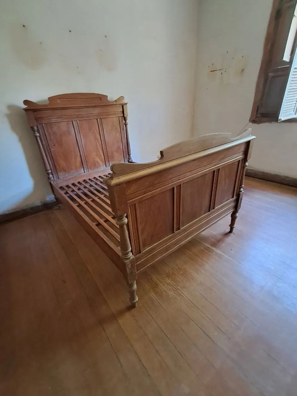 Cama de Casal de madeira (antiguidade) - Foto 3