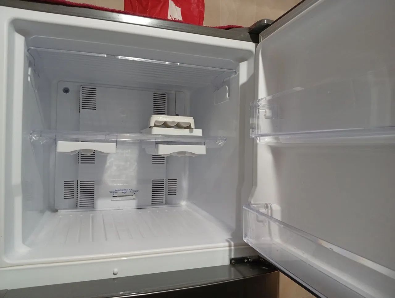 Vendo geladeira em estado de nova  - Foto 4