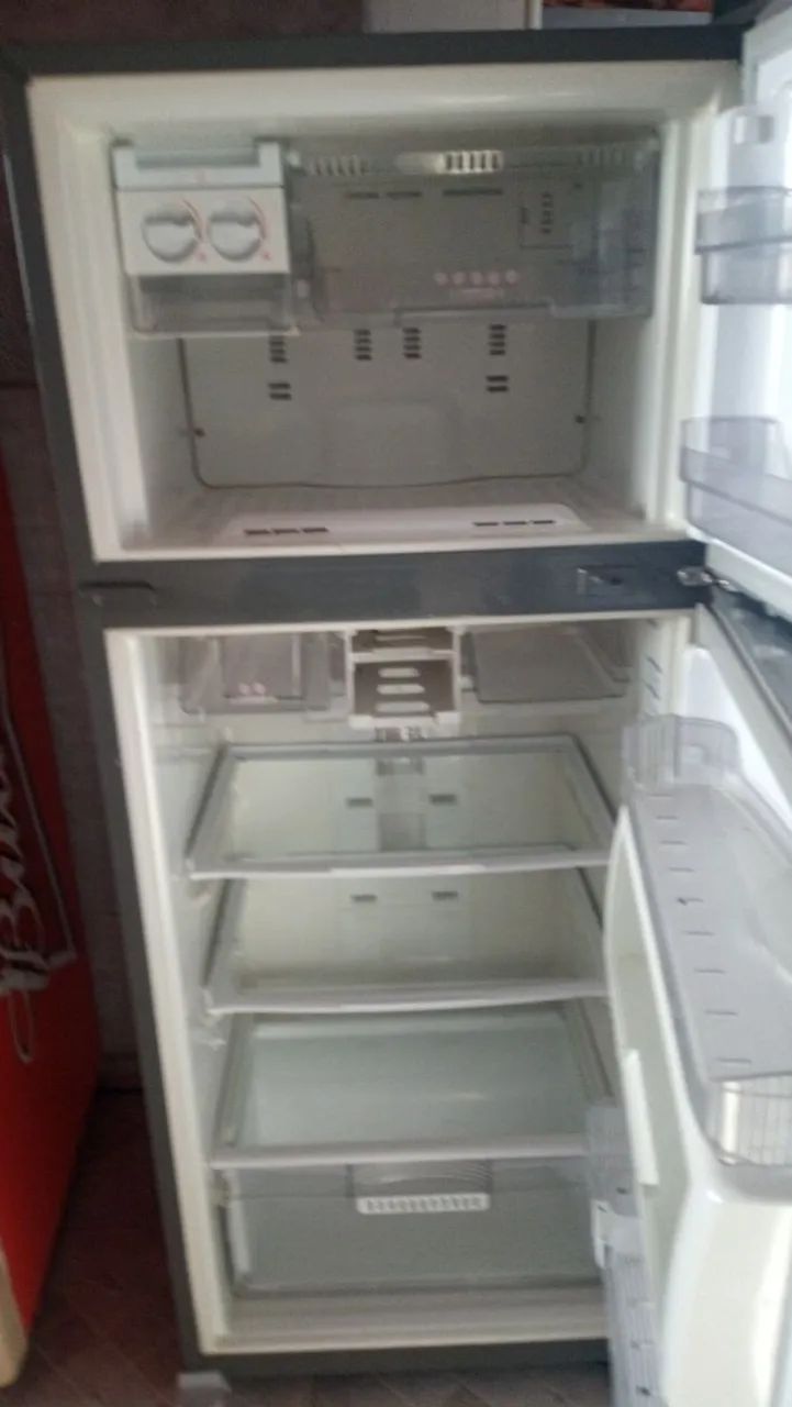Geladeira Eletrolux  - Foto 2