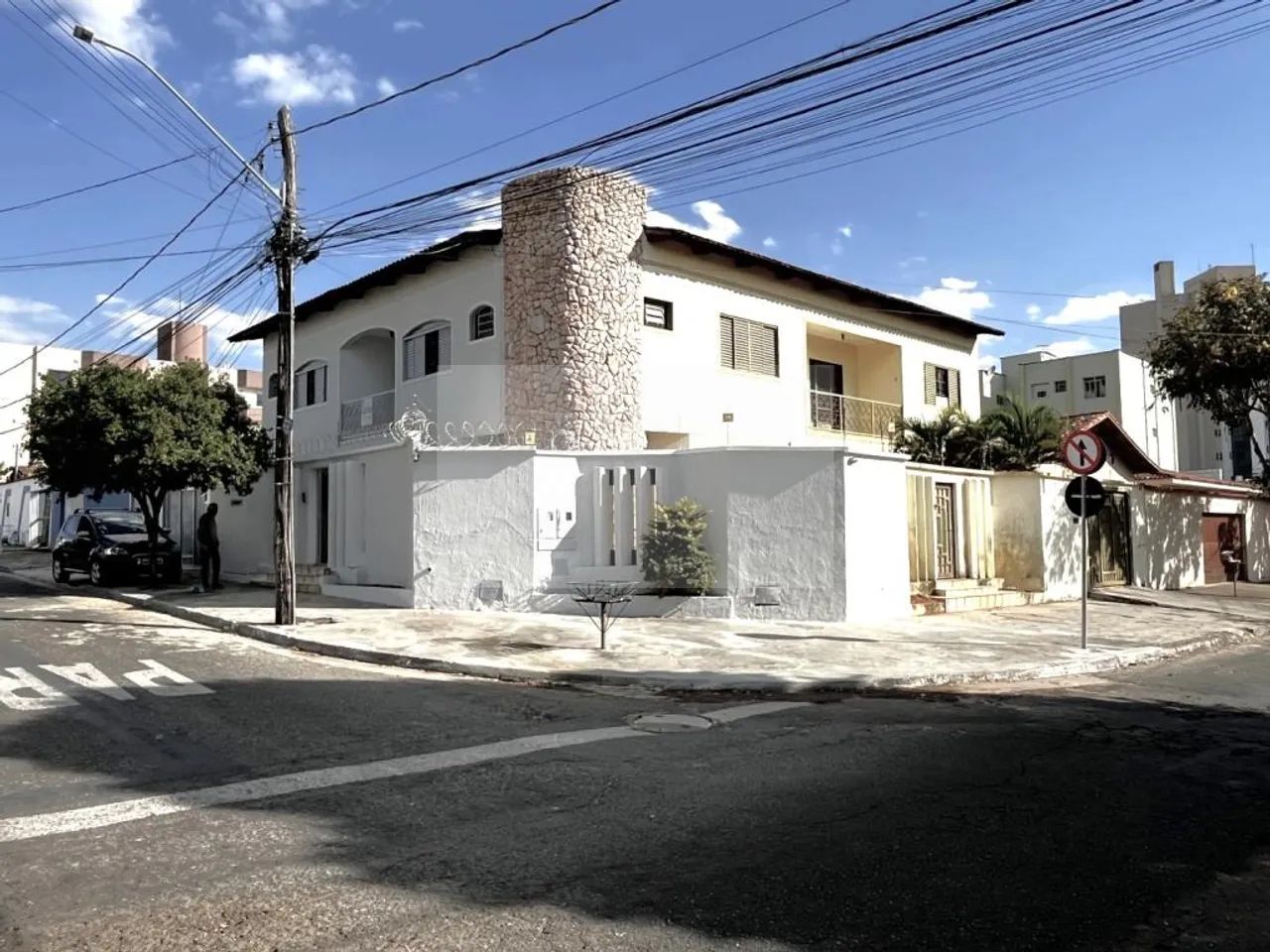 Sobrado - Rua C-151 - Jardim América