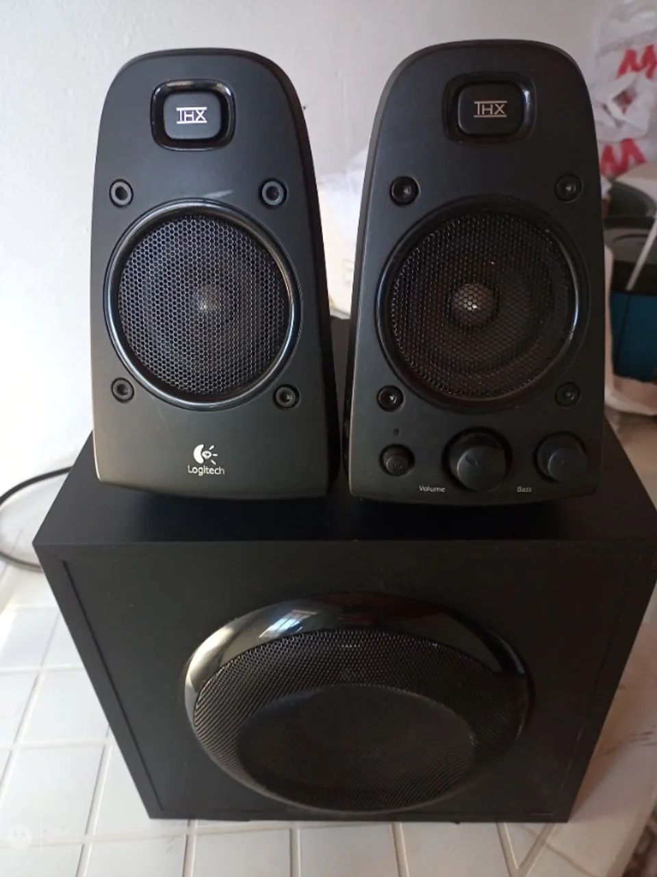 Caixa de som Logitech 2.1 - VENDO