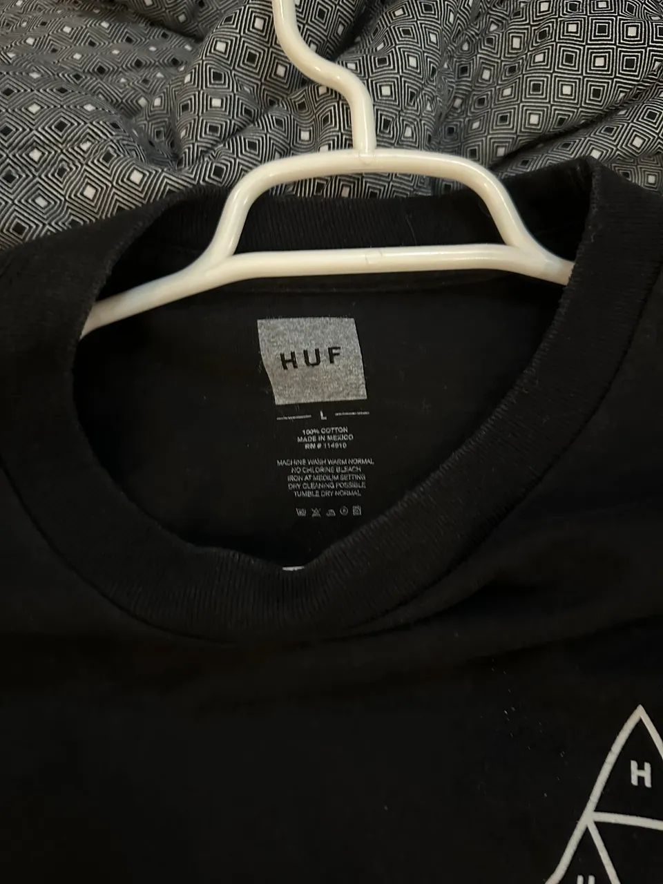 camiseta HUF - Foto 2