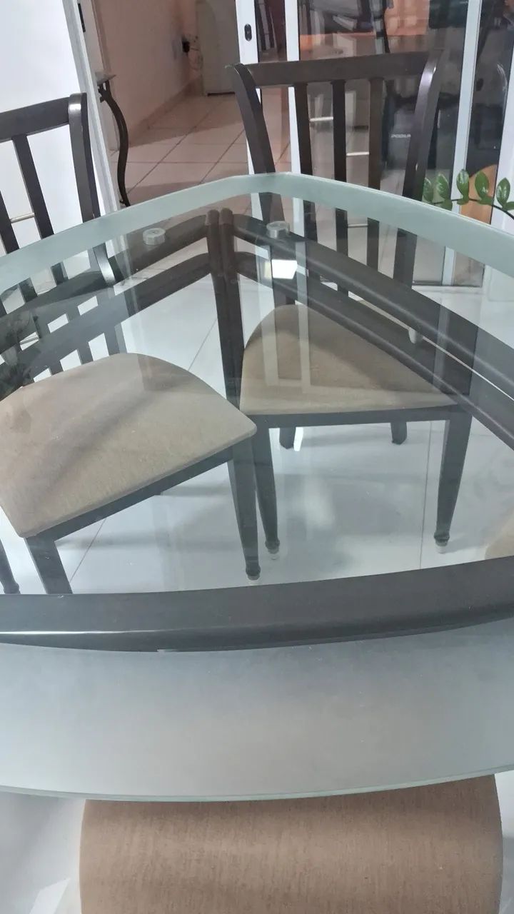 MESA DE VIDRO RETANGULAR 6 CADEIRAS - Foto 2