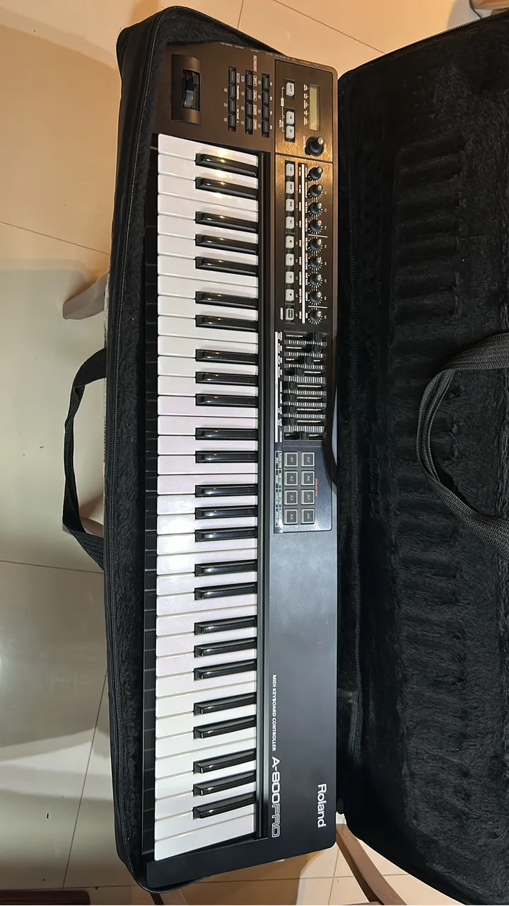 Roland ローランド/MIDIキーボードコントローラー/A-800 PRO/21A6E2201/Bランク/62【中古】 roland a800 pro