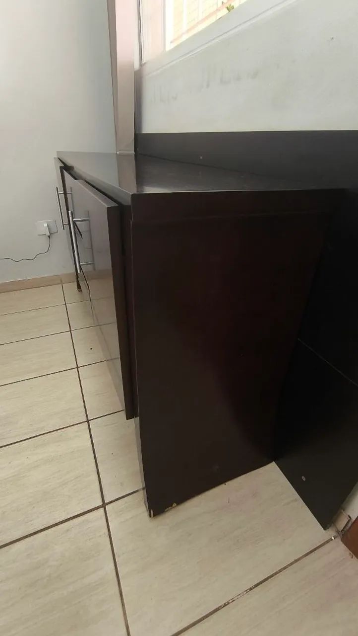 Mesa de jantar com cadeiras e aparador Buffet - Foto 5