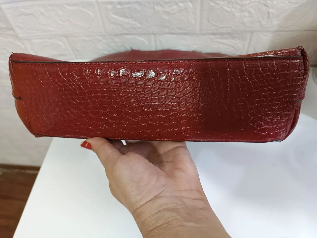 Bolsa em couro legítimo croco Arezzo  - Foto 2