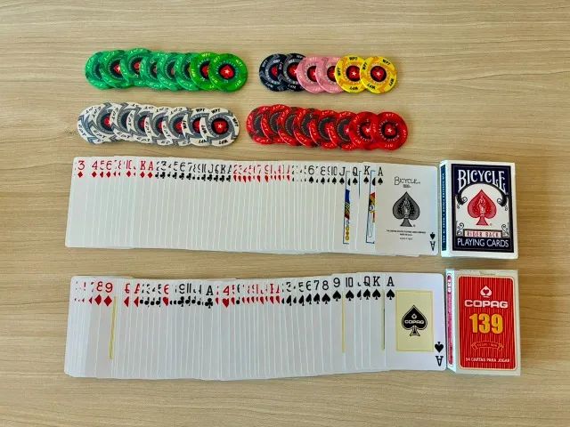Fichas de Poker + 2 Baralhos (Bicycle e Copag) - Foto 2