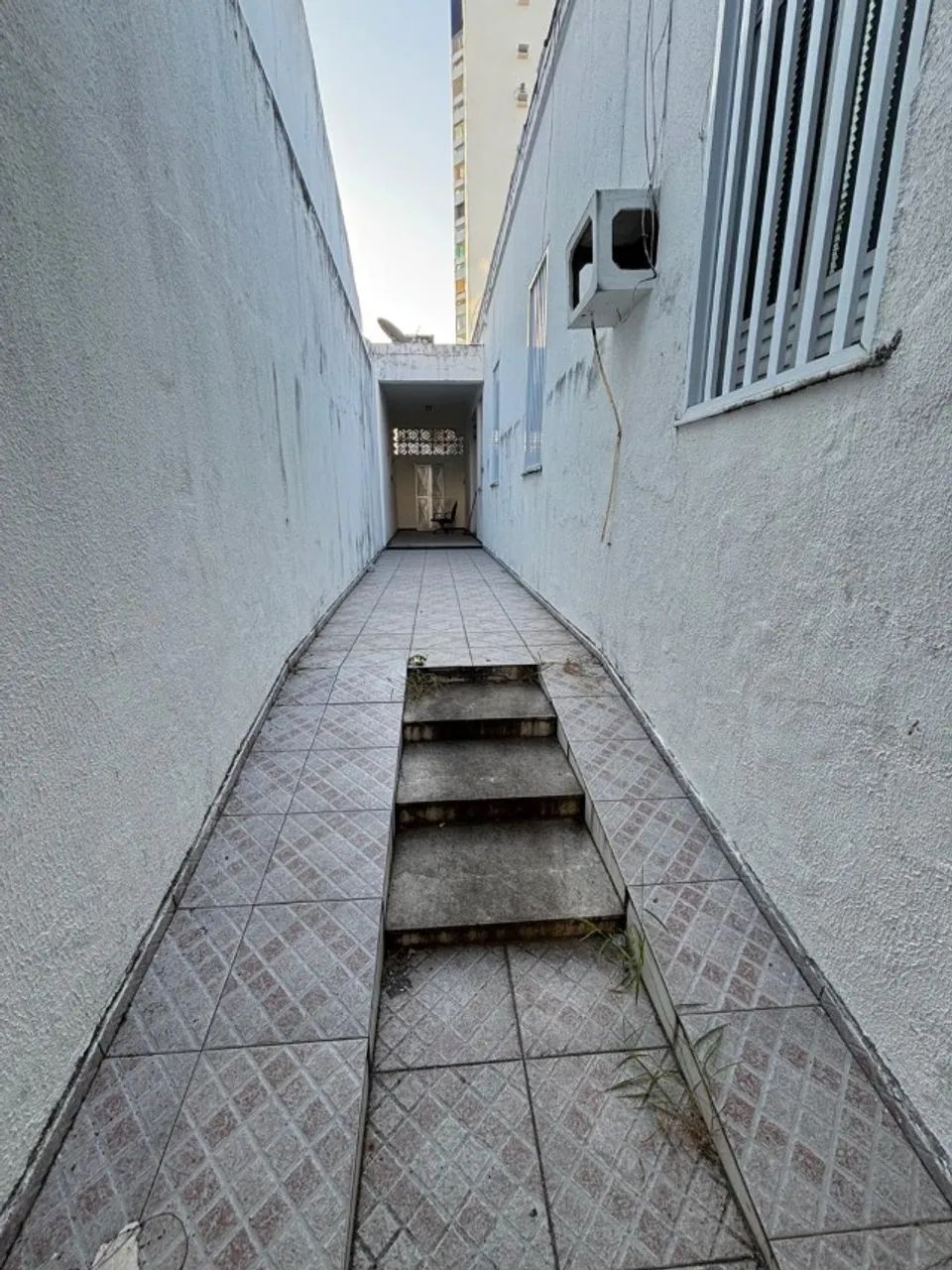 casa comercial no são josé | rua itabaiana | vagas de garagem | 300m²  - Foto 2