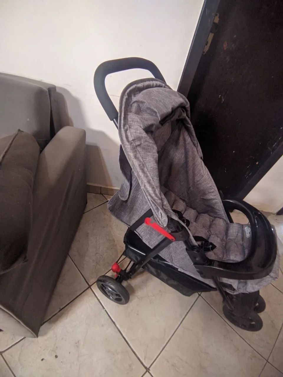 Carrinho de bebe Cosco modas novo  - Foto 2