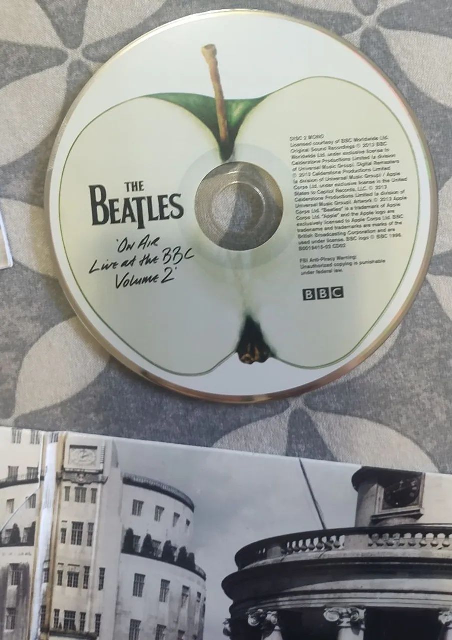 CD duplo The Beatles  - Foto 4